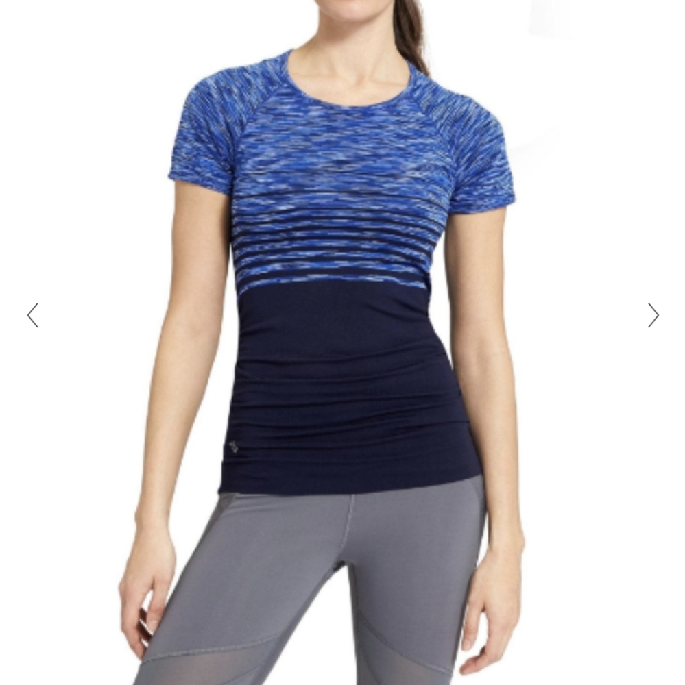Athleta workout tee sz small